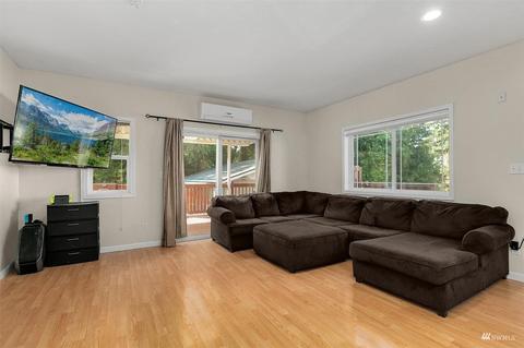 4332 Forest Dr, Everett, WA 98203 photo 6