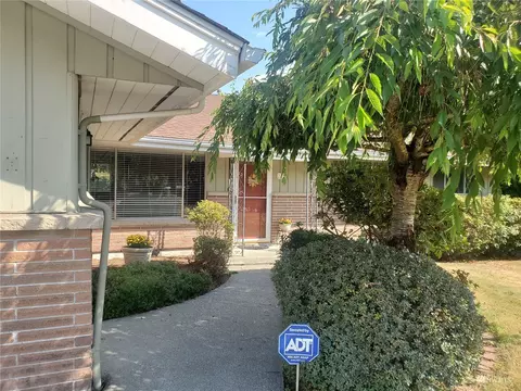 215 Heather Rd, Everett, WA 98203 photo 1