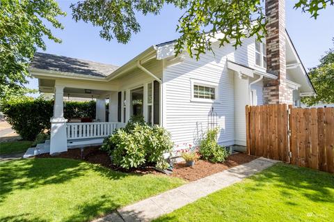 814 E St, Centralia, WA 98531 photo 3