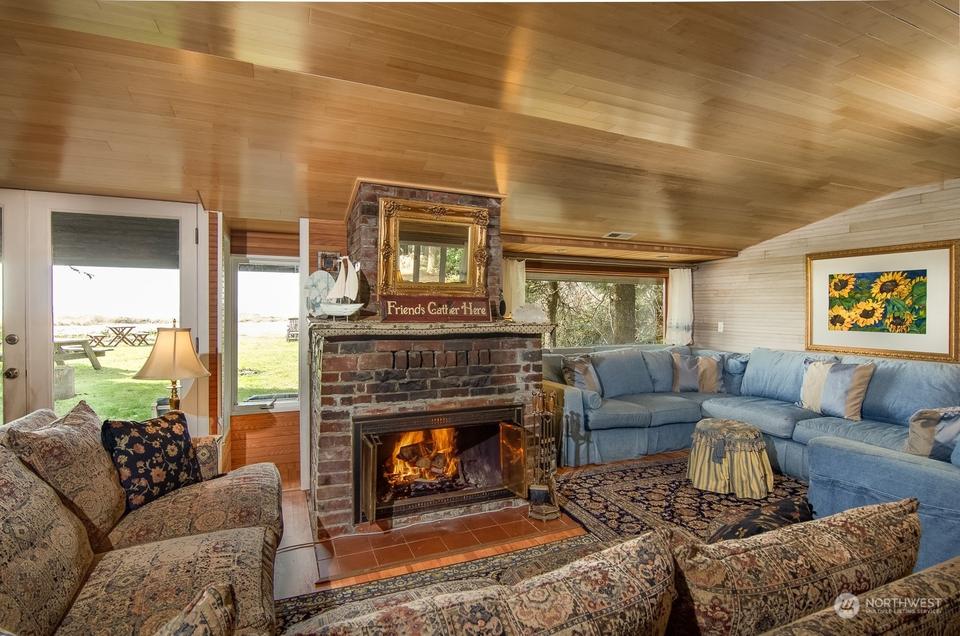  2 Cedar Ln, Pacific Beach, WA 98571 photo 1