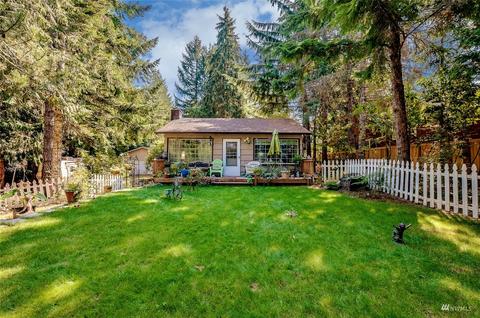910 E Trails End Dr, Belfair, WA 98528 photo 1