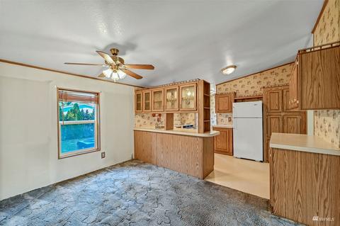 19941 Rhododendron Dr E, Sumner, WA 98391 photo 5