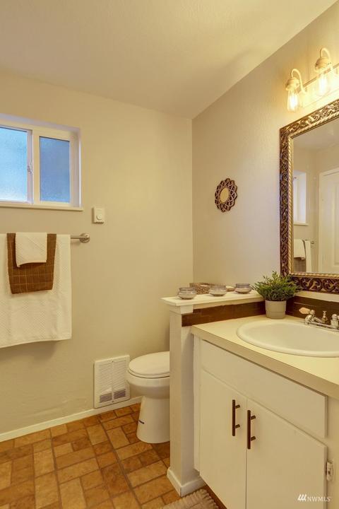 9025 11th Pl W, Everett, WA 98204 photo 9