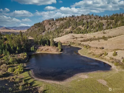 84 Nn Wannacut Lake Rd, Oroville, WA 98844