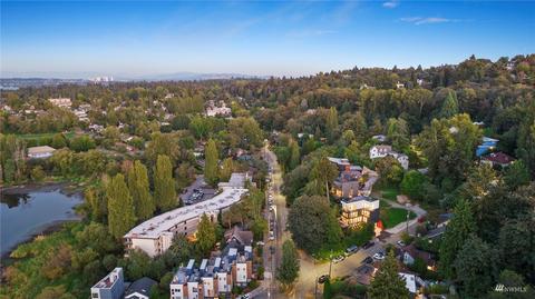 2414 Everett Ave E, Seattle, WA 98102 photo 2