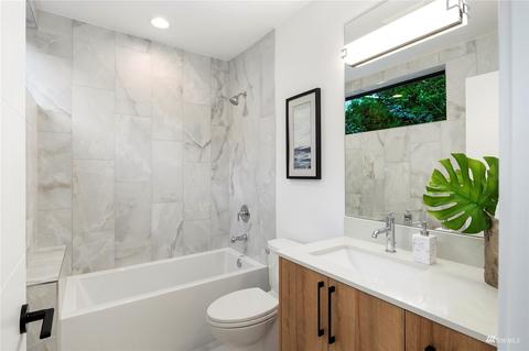 2414 Everett Ave E, Seattle, WA 98102 photo 33