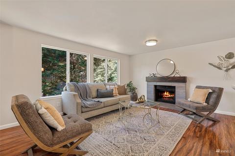 17312 17th Dr SE, Bothell, WA 98012 photo 2