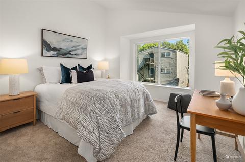 2207 E James St, Seattle, WA 98122 photo 14