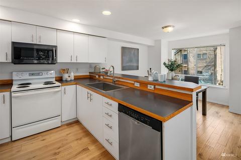2207 E James St, Seattle, WA 98122 photo 8