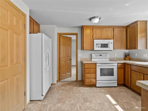 4908 204th Street Ct E, Spanaway, WA 98387 photo 10