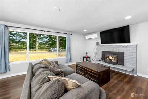 236 170th St E, Spanaway, WA 98387 photo 5