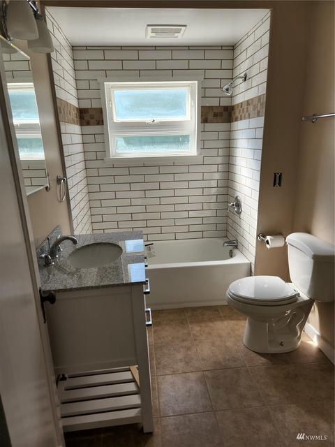 7426 Lower Ridge Rd, Everett, WA 98203 photo 14