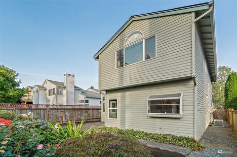 20137 Hollyhills Dr NE, Bothell, WA 98011 photo 30