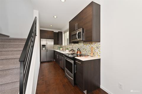 9507 Interlake Ave N, Seattle, WA 98103 photo 8