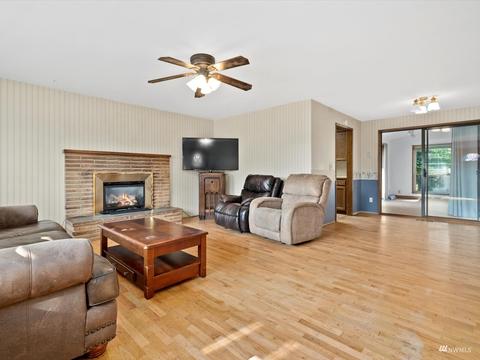 1178 Harding St, Enumclaw, WA 98022 photo 8