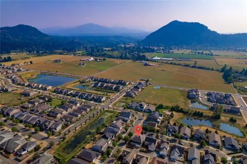 285 Riggs Dr E, Enumclaw, WA 98022 photo 2