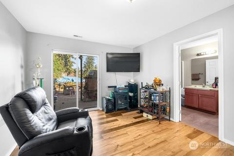 1919 Melvin Ave, Everett, WA 98203 photo 14