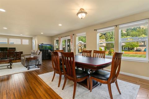 5916 164th Avenue Ct E, Sumner, WA 98390 photo 8