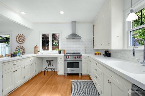 1955 20th Ave E, Seattle, WA 98112 photo 8