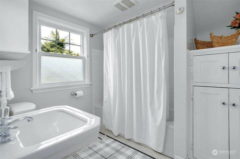 1955 20th Ave E, Seattle, WA 98112 photo 15