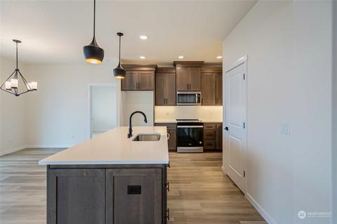 701 Cardinal Ave, Winlock, WA 98596 photo 4