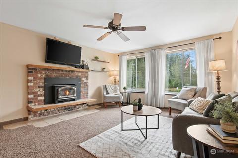 5641 E Grapeview Loop Rd, Allyn, WA 98524 photo 4