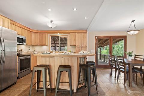5641 E Grapeview Loop Rd, Allyn, WA 98524 photo 8
