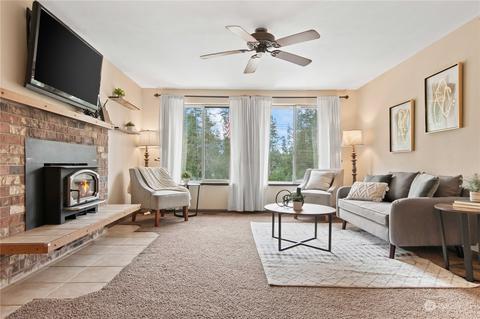 5641 E Grapeview Loop Rd, Allyn, WA 98524 photo 3