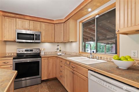 5641 E Grapeview Loop Rd, Allyn, WA 98524 photo 7