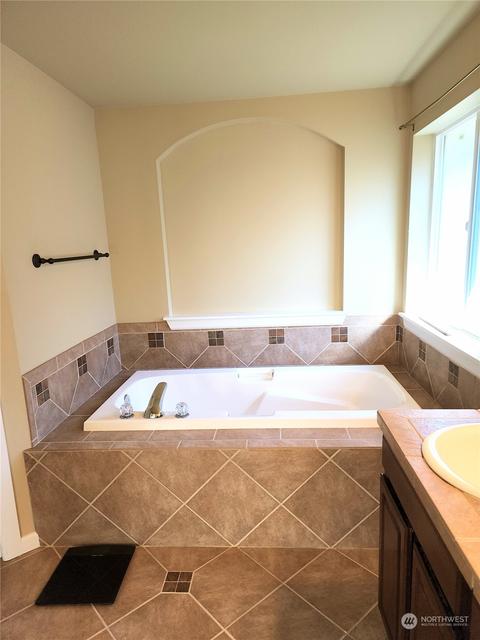 17205 18th Ave E, Spanaway, WA 98387 photo 14