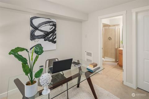 8546 Stone Ave N, Seattle, WA 98103 photo 6