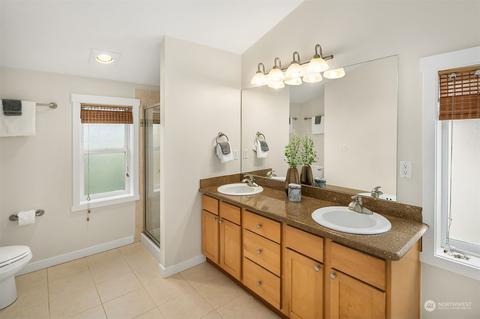 8546 Stone Ave N, Seattle, WA 98103 photo 28
