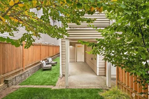 8546 Stone Ave N, Seattle, WA 98103 photo 2