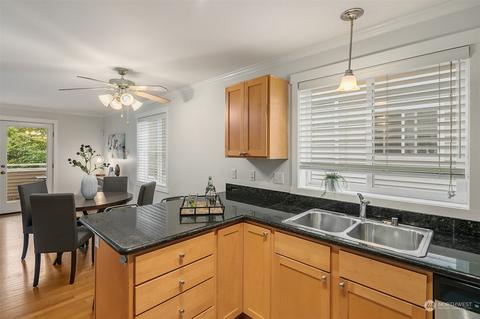 8546 Stone Ave N, Seattle, WA 98103 photo 19