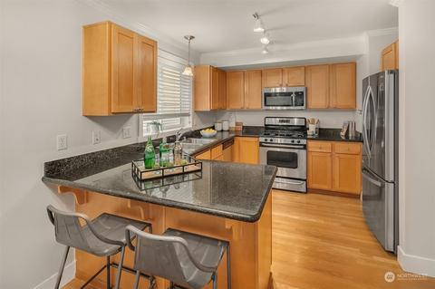 8546 Stone Ave N, Seattle, WA 98103 photo 15