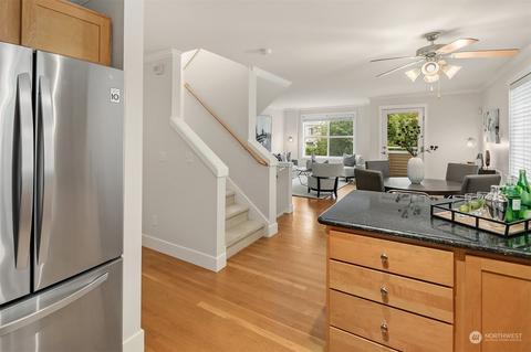 8546 Stone Ave N, Seattle, WA 98103 photo 18