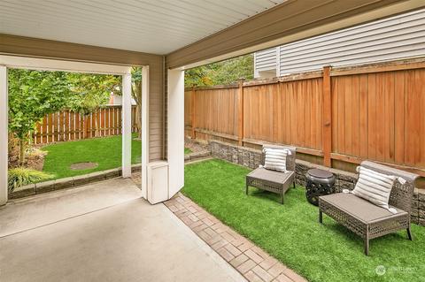 8546 Stone Ave N, Seattle, WA 98103 photo 3