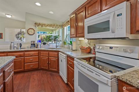 23830 Lake Dr W, Bothell, WA 98021 photo 6