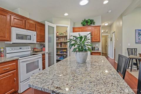 23830 Lake Dr W, Bothell, WA 98021 photo 5