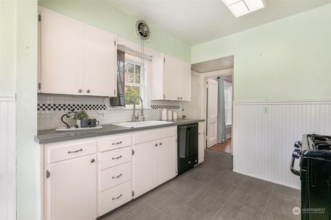 1401 Rockefeller Ave, Everett, WA 98201 photo 9