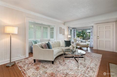 1401 Rockefeller Ave, Everett, WA 98201 photo 4