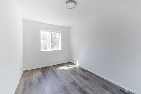 1323 Baker Ave, Everett, WA 98201 photo 6