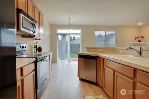 406 Balmer St SW, Orting, WA 98360 photo 9