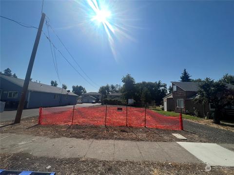 121 Malcolm St, Walla Walla, WA 99362 photo 1