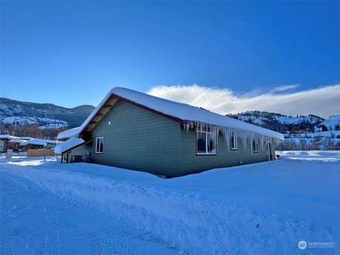 1004 Riverside Ave, Twisp, WA 98856 photo 2