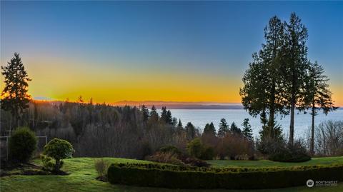504 View Ridge Dr, Everett, WA 98203 photo 2