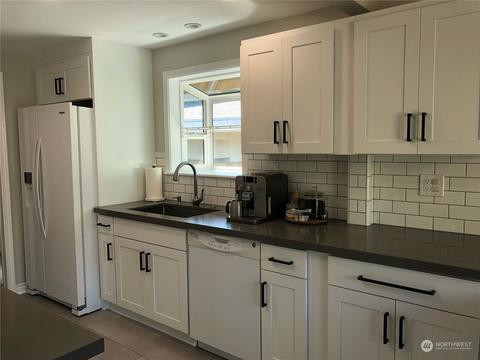12522 Alexander Rd, Everett, WA 98204 photo 3