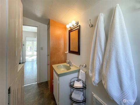 219 S 2nd Ave, Sequim, WA 98382 photo 16