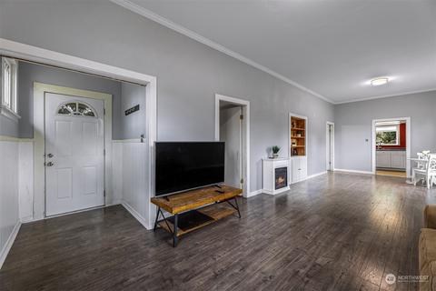 407 W Main St, Everson, WA 98247 photo 7