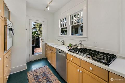 2027 26th Ave E, Seattle, WA 98112 photo 12